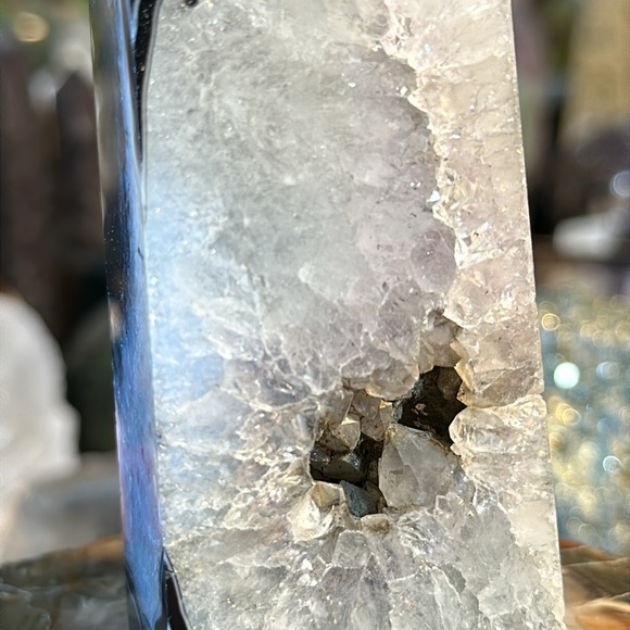 🎄SALE🎄Agate 4 Sided Crystal Point With Druzy! - Picture 10 of 14